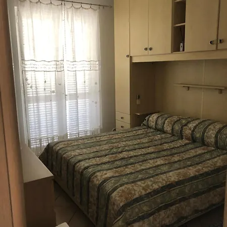 Bilocale Con Ampio Terrazzo